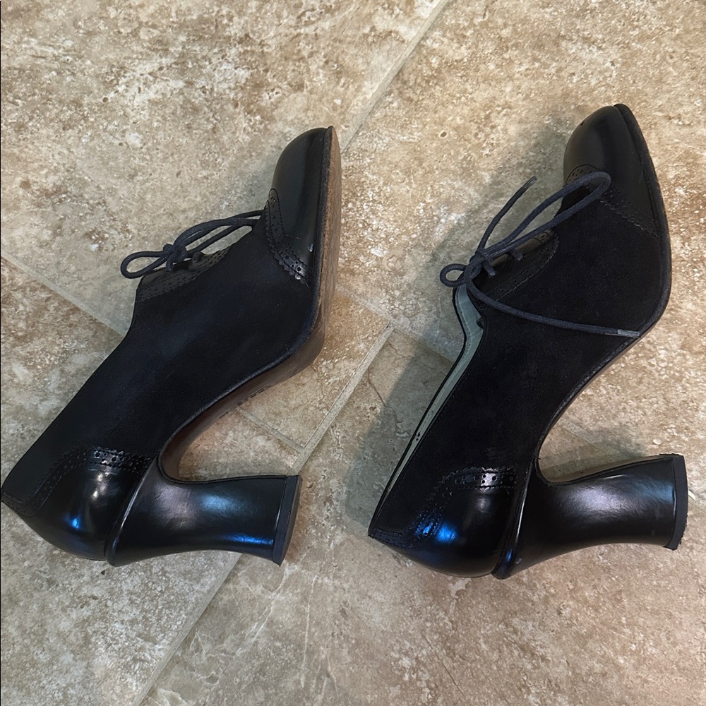 Michel Perry Black Chic Lace-Up Heels Made in Italy. - Picture 3 of 6